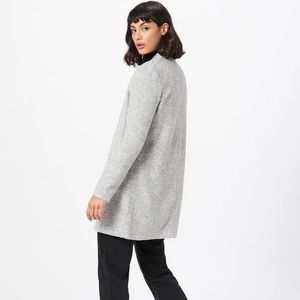 VERO MODA Carson Knit Jacket in Light Grey
